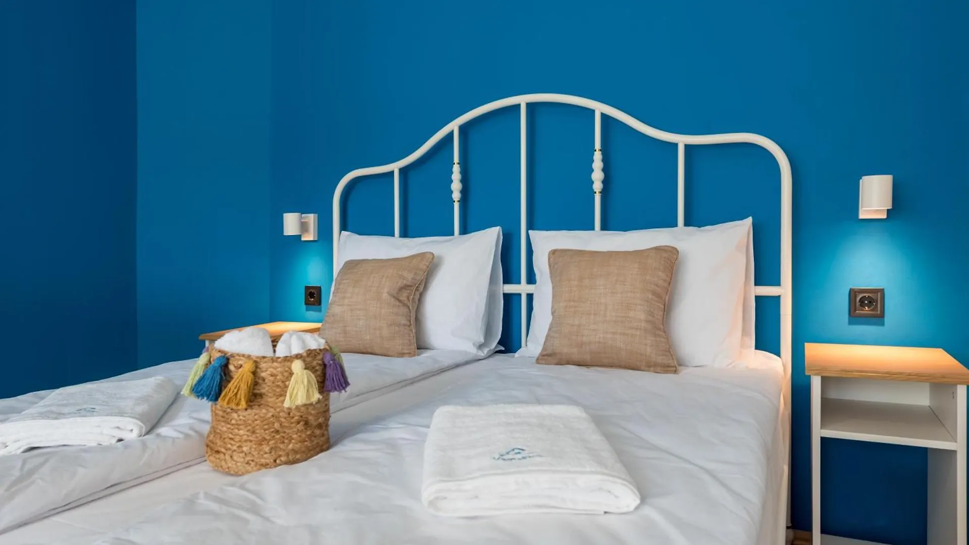 Burov Apartment - Artistic Apartment In The Heart Of Varna Suitable For Up To 4 Guests Bulgaristan