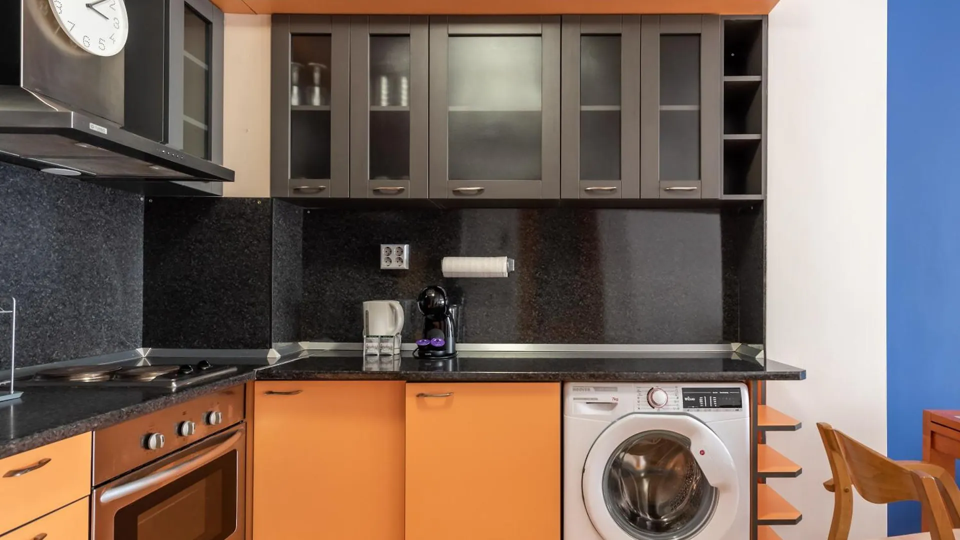 Burov Apartment - Artistic Apartment In The Heart Of Varna Suitable For Up To 4 Guests