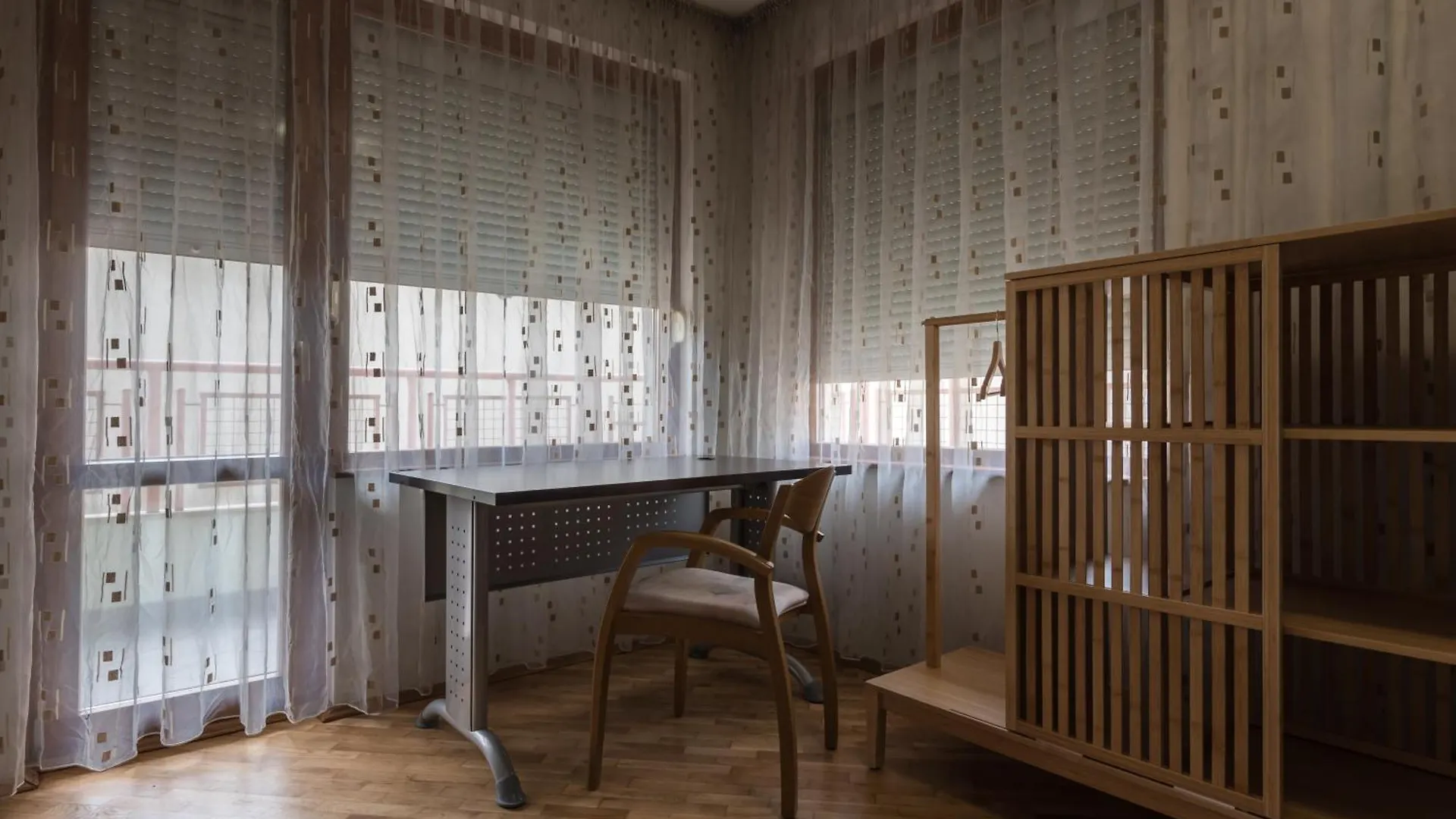 Burov Apartment - Artistic Apartment In The Heart Of Varna Suitable For Up To 4 Guests 0*,