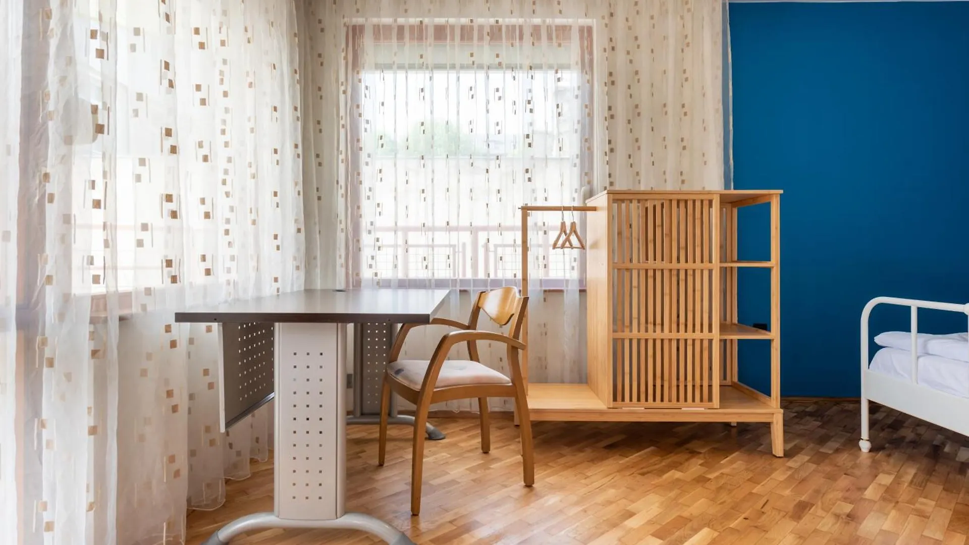 Burov Apartment - Artistic Apartment In The Heart Of Varna Suitable For Up To 4 Guests